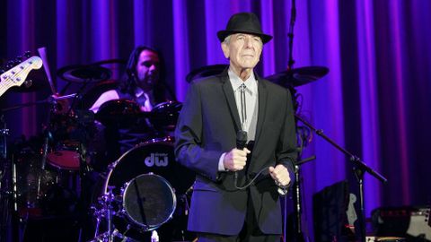 Concierto de Cohen en el pabell�n Paco Paz