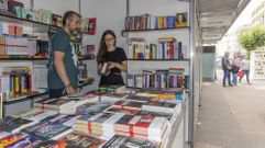 Preparativos, onte, para a Praza dos Libros que comeza hoxe 