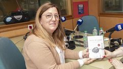 Marta Seoane, � esquerda, nunha visita a Radio Voz 