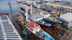 Tres atuneros est�n ahora mismo en las gradas de Nodosa y el Playa de Bakio se encuentra atracado en el muelle esperando su turno