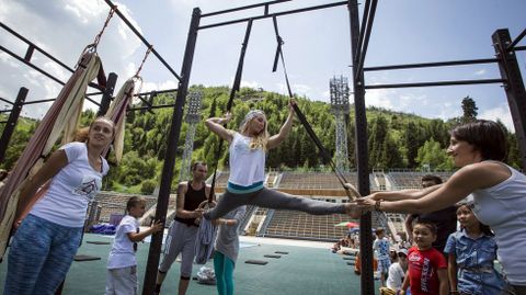 D�a Internacional del Yoya en Kazakhstan.