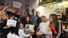 El bar Faro de San Cibrao, de fiesta