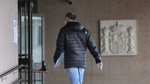 Entrada a los juzgados de Vigo