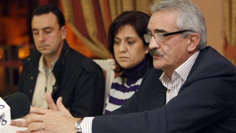 Castor Novoa, Cndida Carnero y Manuel Varela, en una foto de archivo durante un pleno municipal