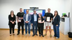 Foto de familia con los ganadores del Dezt�pate.