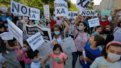 Protesta en Monelos por la falta de un profesor en el CEIP Ram�n de la Sagra, en A Coru�a