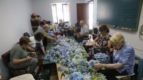 Elaboración de las Alfombras Florales de Ares