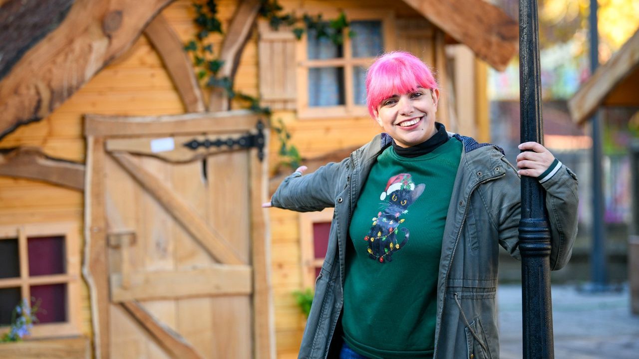 Ana Rodríguez: «Cada aldea nos quiere contar una historia, y ahí entro yo en acción»