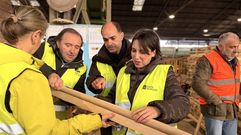 La conselleira de Econom�a e Industria, Mar�a Jes�s Lorenzana, visit� este jueves la empresa Maderas Hermanos Garc�a Rocha