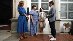 El presidente de la Diputaci�n de Pontevedra, Luis L�pez, mantuvo en el Pazo provincial su primer encuentro institucional con la nueva rectora de la Universidad de Vigo, Carmen Garc�a Mateo, desde su nombramiento el pasado mes de junio. En la reuni�n tambi�n participaron la nueva vicerrectora del Campus de Pontevedra, Mari�n Fern�ndez Villarino, y la gerente de la instituci�n acad�mica, Ana Comesa�a.