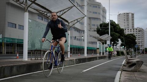 Gente haciendo deporte a primera hora de esta ma�ana