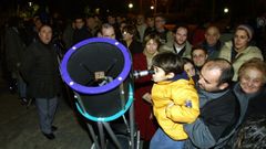 Una sesi�n de observaci�n del cielo nocturno organizada por la Asociaci�n Astron�mica Coru�esa