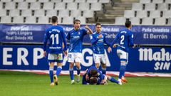 Christian Johannesson Grippo Mujica Edgar Tejera Real Oviedo Sporting derbi.Christian, Johannesson, Grippo, Mujica, Edgar y Tejera festejan la victoria ante el Sporting