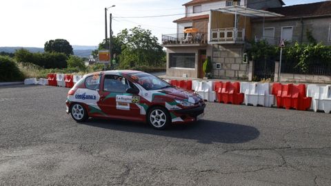 El Rali de Ourense ya est� en marcha.La primera especial depar� una dura batalla y gran ambiente en Amoeiro
