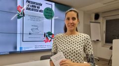 Rebeca Rodr�guez Dapena present� su libro en la Biblioteca N�s