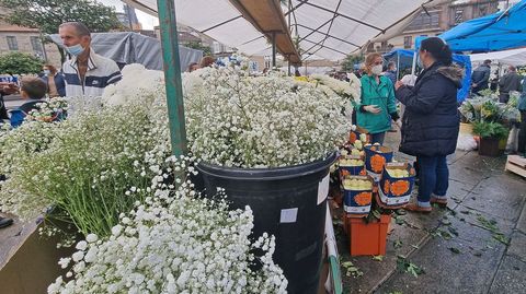 Mercado de las flores de difuntos en la Ferrera