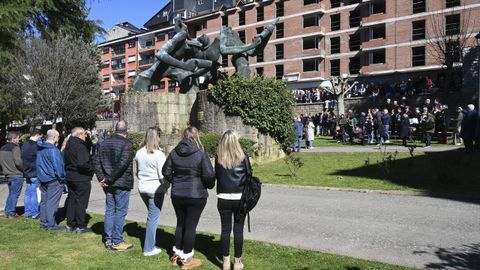 Homenaje en Villablino a los cinco mineros fallecidos en accidente en la mina de Cerredo