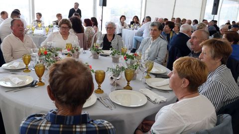 COMIDA DE LOS MAYORES EN PORTO DO SON 2025