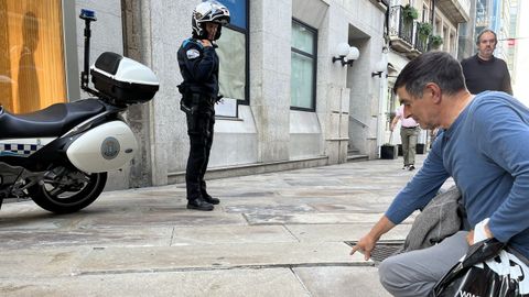 La esposa de Miguel Charln, vecino de Abegondo, tropez esta semana con el resalte de una baldosa de piedra en la calle Real. Llam al Concello para dejar constancia de la cada y del desperfecto.