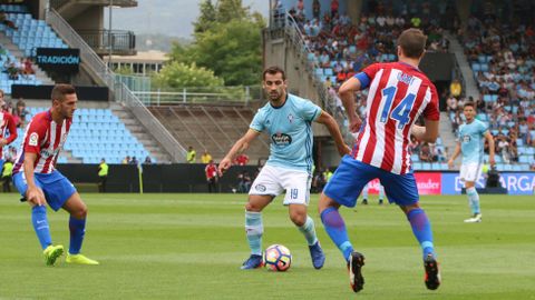 Jonny 4.Jonny 4. Los tres centro que acabaron en gol del Atl�tico nacieron en su banda