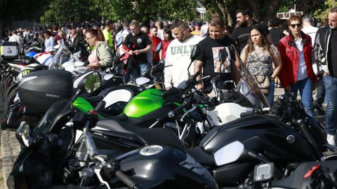 Concentraci�n motera de Os Fojeteiros, en el paseo mar�timo de Xuvia
