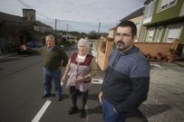 Riotorto, Lorenzo y Garc�a viven en Arteixo y las casas de enfrente son de A Laracha. 