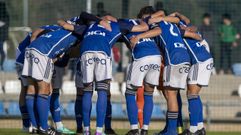 Los jugadores del juvenil A del Real Oviedo, antes del partido ante el Racing