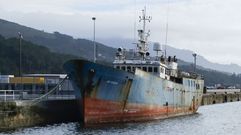 Hace casi año y medio llegaba al fin, para su desguace en Brens, el barco Antony, de 50 metros de eslora.