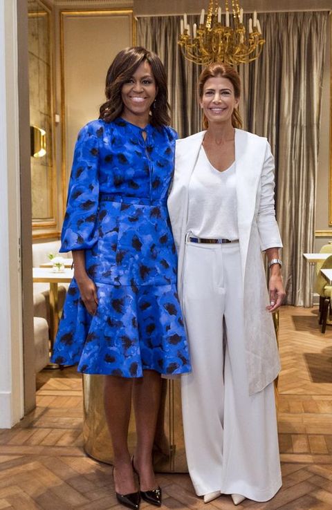 Las primeras damas de Estados Unidos y Argentina, Michelle Obama y Juliana Awada, posando en el Centro Centro Metropolitano de Dise�o de Buenos Aires.