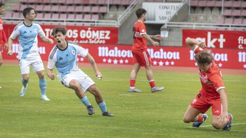 Diego Rodr�guez marc� el primer gol del Compostela cerca del descanso