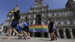 Bandera arco iris en la fachada del Ayuntamiento de A Coru�a 