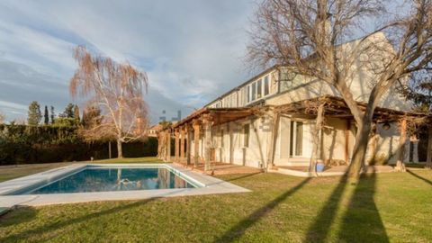 La casa «El Lerele», ubicada en la lujosa urbanización de La Moraleja y vendida en 2018 por dos millones de euros.