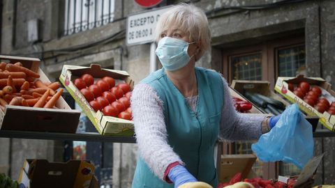 Trabajando con mascarilla en Santiago