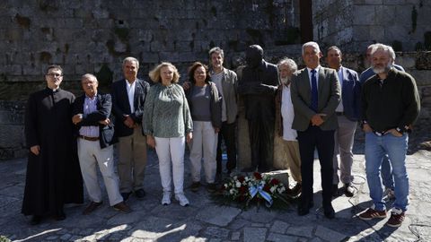  Inauguracin de la escultura de Vicente Risco de Acisclo Manzano