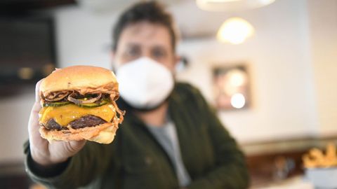 Argentinos Burger, en A Estrada