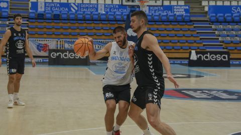 Primer entrenamiento del Breog�n 2026-2027 en el Pazo dos Deportes de Lugo