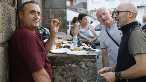Fiesta del mejillón en O Curro Vello