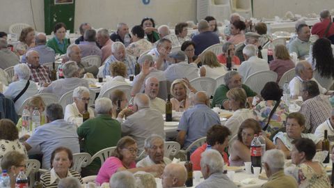 Comida de la tercera edad de Guntn 