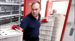 Traslado de cajas de archivos judiciales de los antiguos juzgados a la Cidade daXustiza, en Vigo