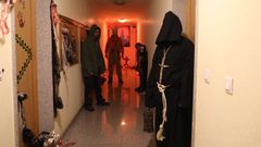 Vecinos de�Campos de Mirabel�reparten sustos y diversi�n en Halloween