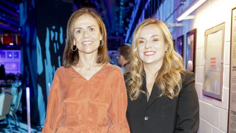 Rosario López Rico, alergóloga y accionista del Grupo Losán, y María de la Cámara, jefa de sección de Urgencias del Chuac