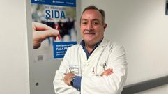 Ricardo Fern�ndez es jefe de la secci�n de enfermedades infecciosas del CHUO y miembro de la Sociedade Galega de Medicina Interna