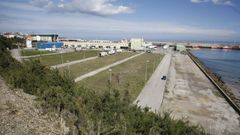 Explanada cerca de la lonja donde se instalar�a la f�brica