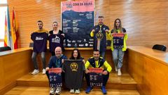 Directivos del Club Serres Runner, la alcaldesa de Muros y el concejal de Deportes presentaron la actividad.