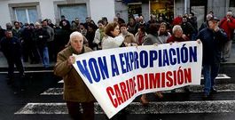 Los afectados por las expropiaciones para ampliar el vial protagonizaron diversas manifestaciones e incluso cortes de tr�fico.