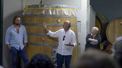 Visita de suscriptores de La Voz a Adega Algueira
