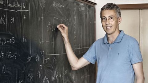Iv�n Area, profesor de la escuela de ingenier�a de UVigo y representante de esa universidad en la CIUG