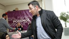 Juan Merlo acompa�� a Carmen Santos tras entregar sus credenciales en el Parlamento