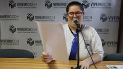 Rebeca Cabarcos, usuaria de Aspanane encargada todos los jueves de leer el bolet�n con toda la informaci�n de la actualidad y la agenda de Viveiro