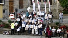 Comerciantes del CCU en un reciente sorteo de premios en la plaza de Espa�a